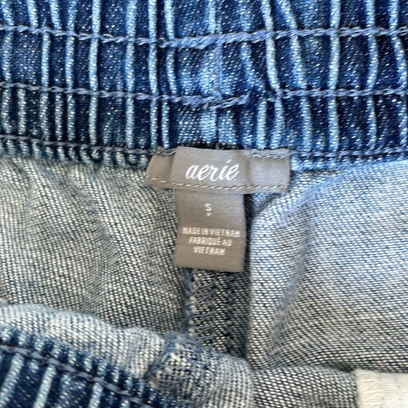 Aerie raw hem two-tone denim shorts (size S) - Picture 3 of 4